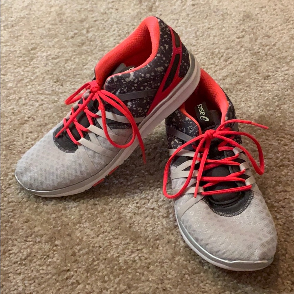 ASICS Women's Gel-Fit Yui Cross-Trainer Shoe